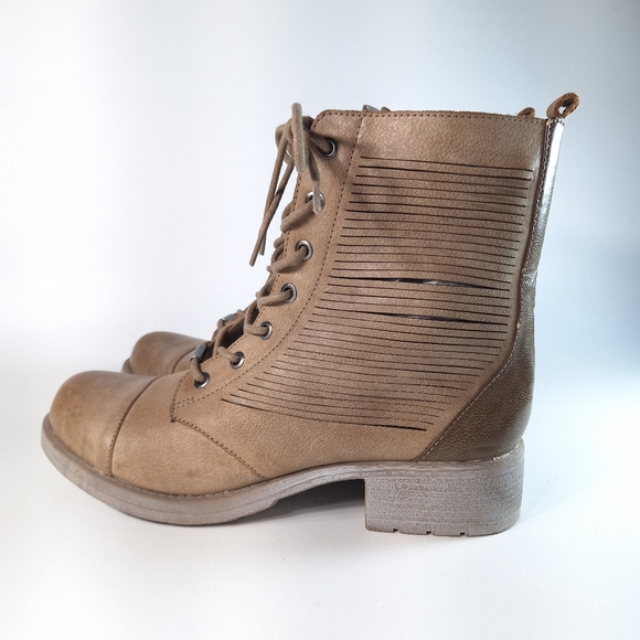 Circus By Sam Edelman Gatso Emo Faux Leather Taupe Women's Combat Boots, 9.5 - Picture 1 of 14